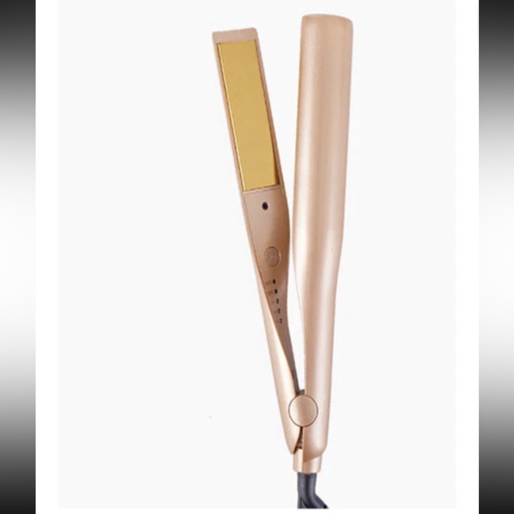 New in box Hair Straightener Curling Iron GOLDEN Titanium Max 445F